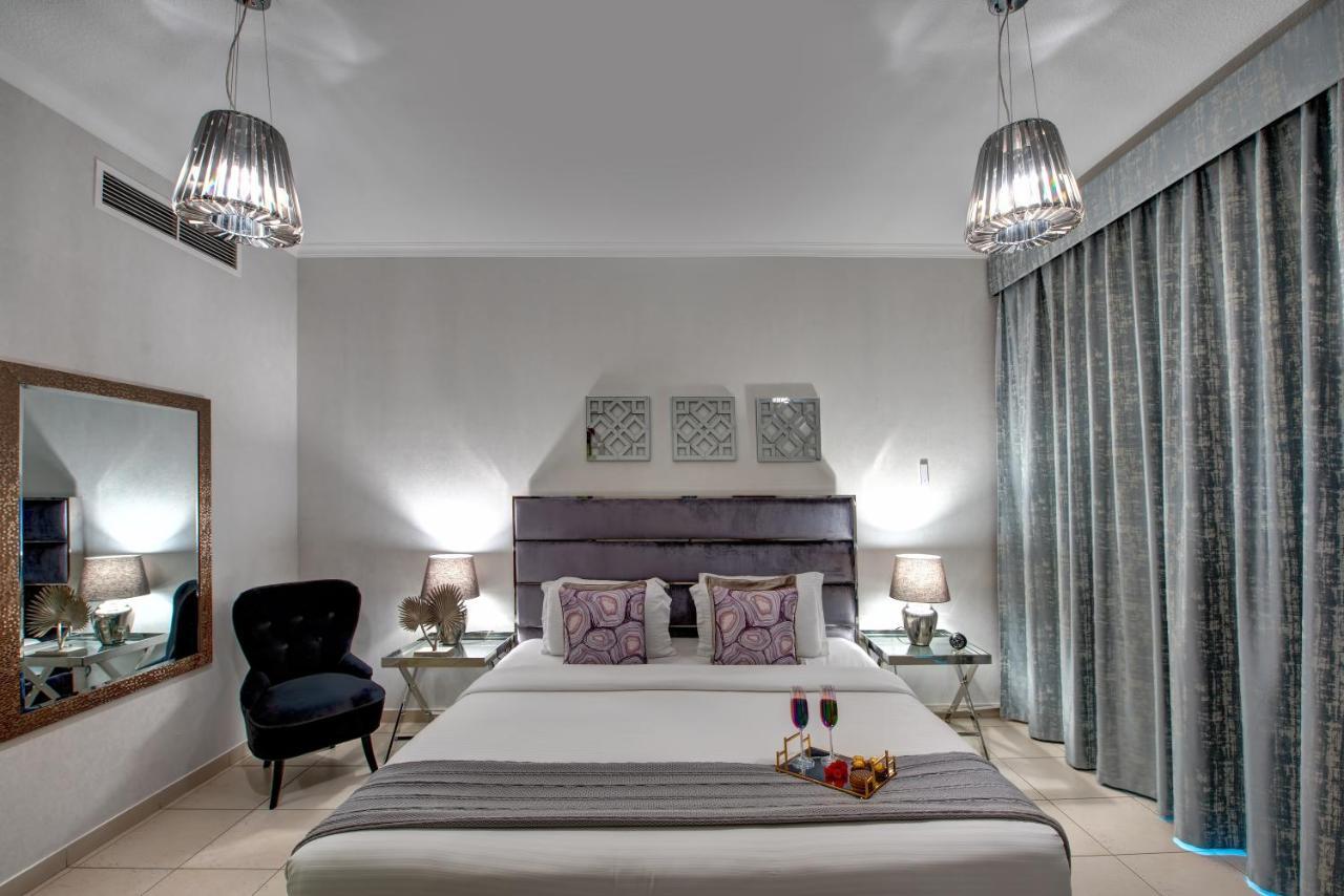 Durrani Homes: Luxury Living With Burj Khalifa View Apartment Dubai