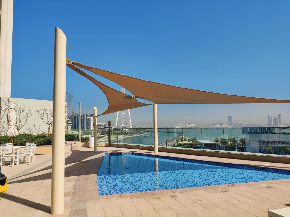 Apartamento Higuests - Stylish Floating Over The Marina Waters