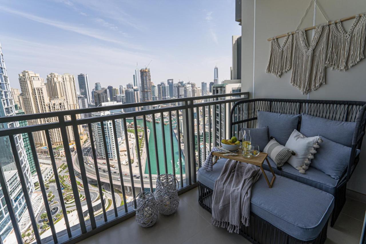 Apartamento Higuests - Stylish Floating Over The Marina Waters