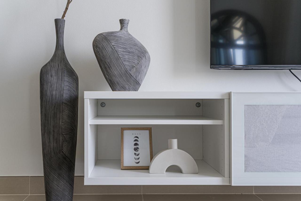 Higuests - Stylish Floating Over The Marina Waters Apartamento *