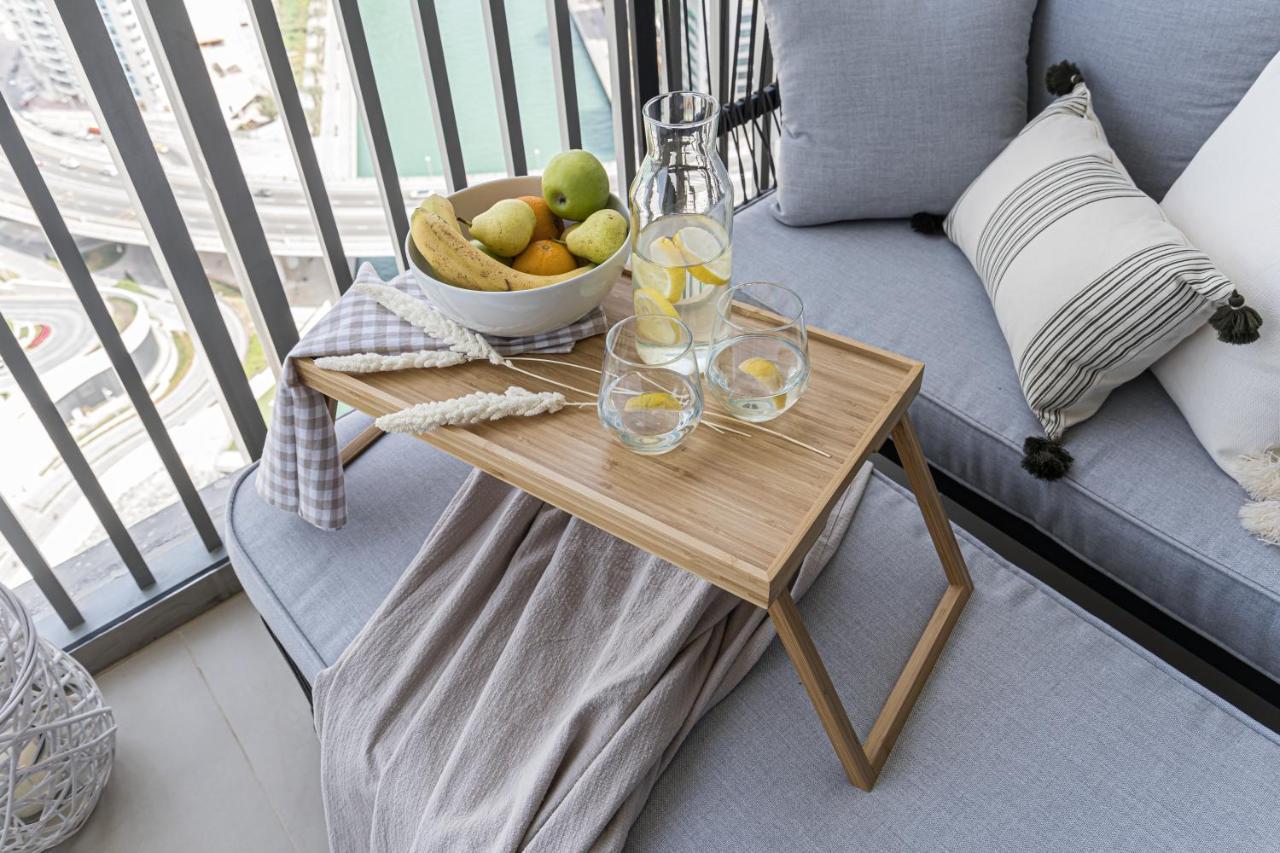Higuests - Stylish Floating Over The Marina Waters Dubai