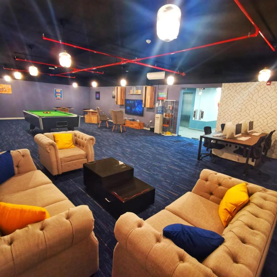 Hotel Resivation
