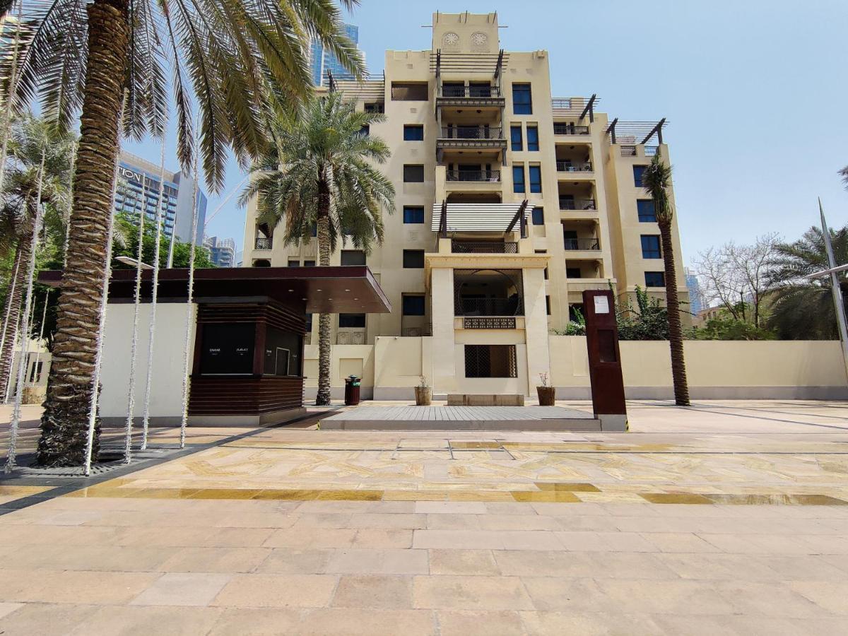 Higuests - Charming With Private Balcony Near Mall * Dubai