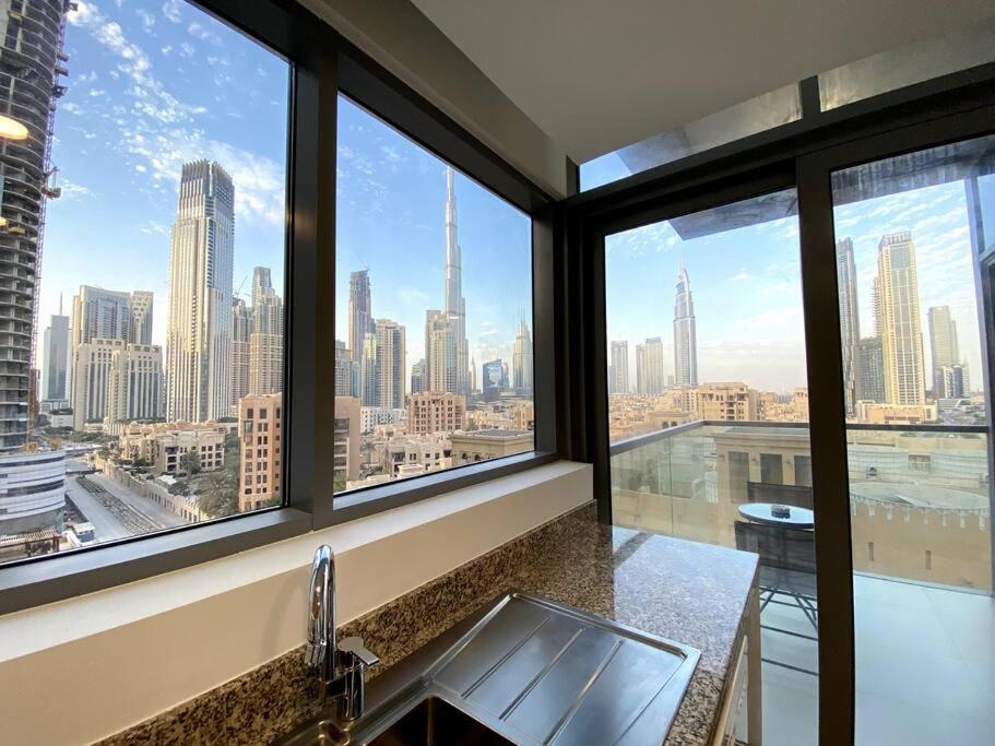 Lux Bellevue Tower Burj Khalifa Views