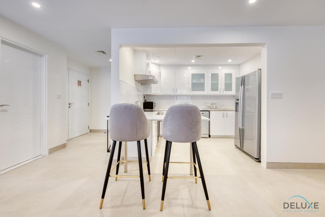 Spacious 3br With Assistant In Sadaf 5 Jbr By Deluxe Homes Apartment