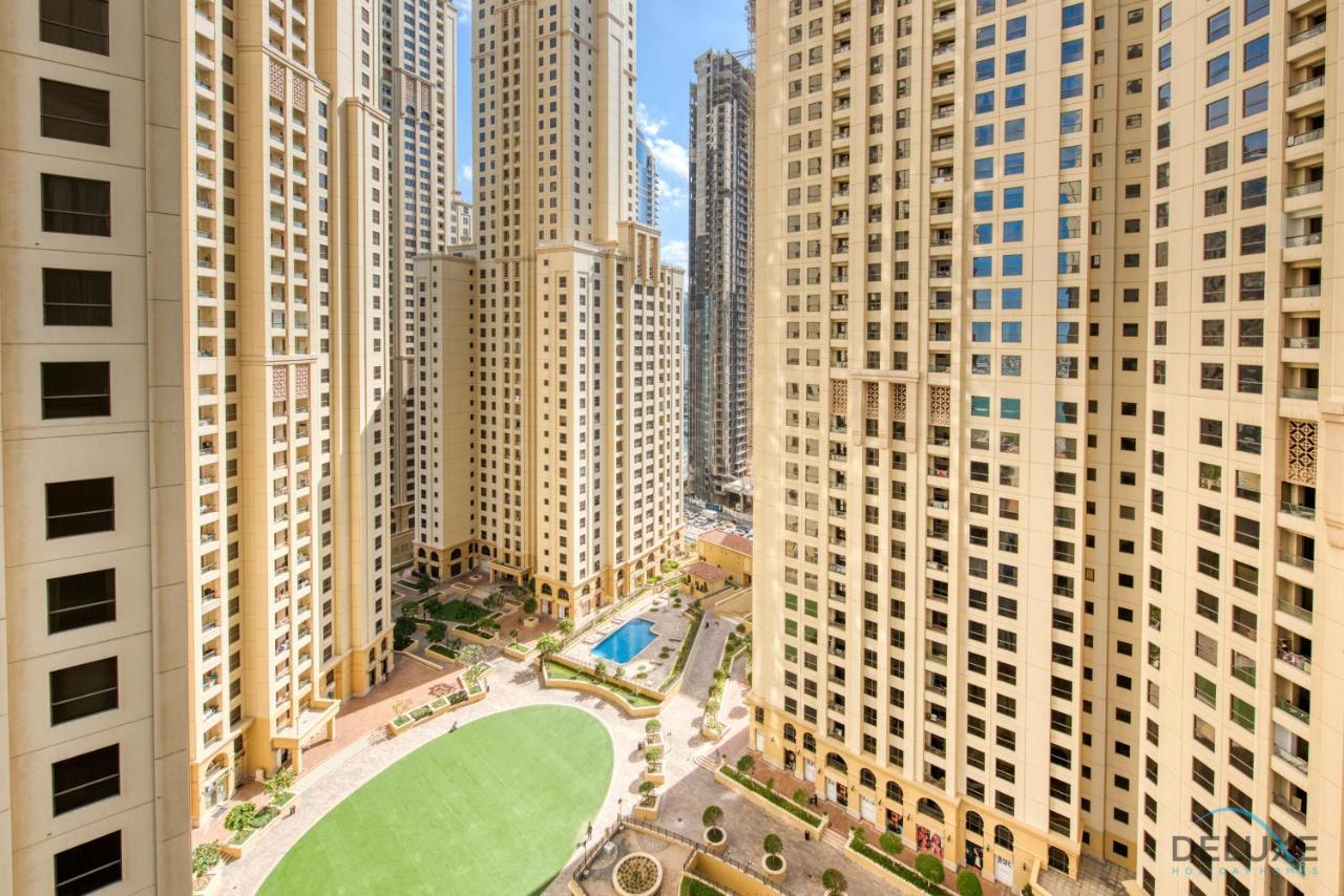 Spacious 3br With Assistant In Sadaf 5 Jbr By Deluxe Homes Apartment