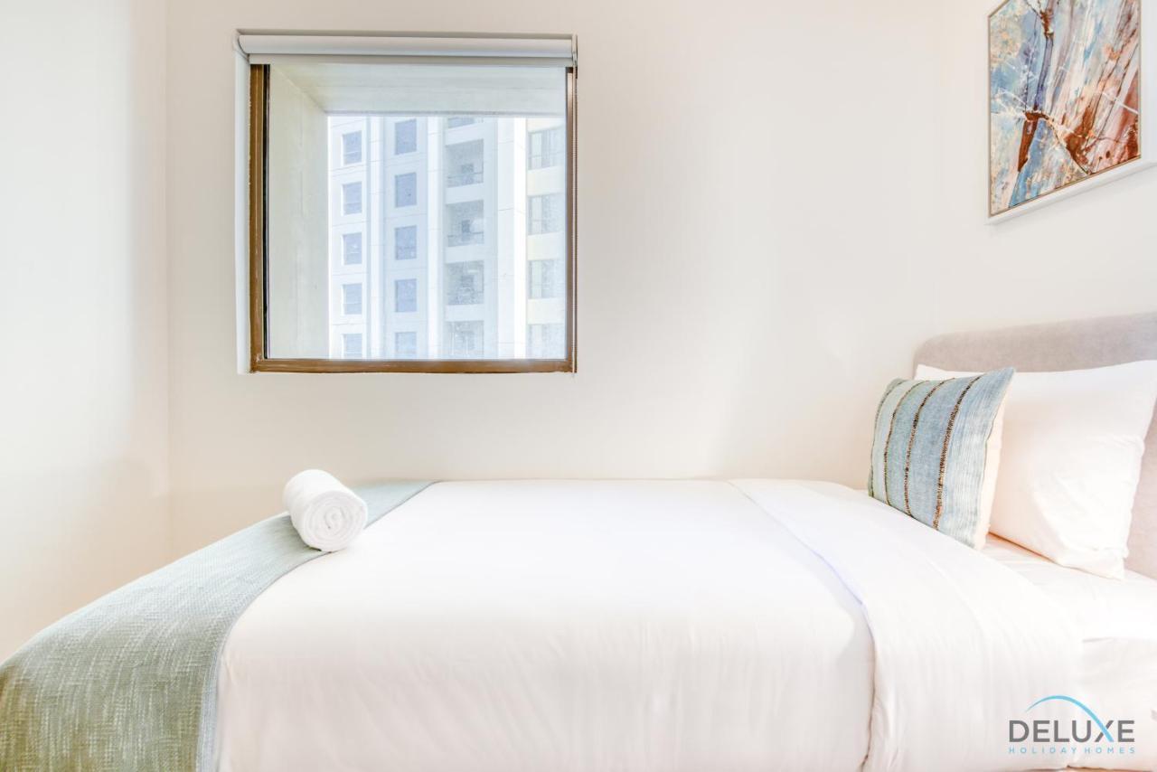 Apartment Spacious 3br With Assistant In Sadaf 5 Jbr By Deluxe Homes