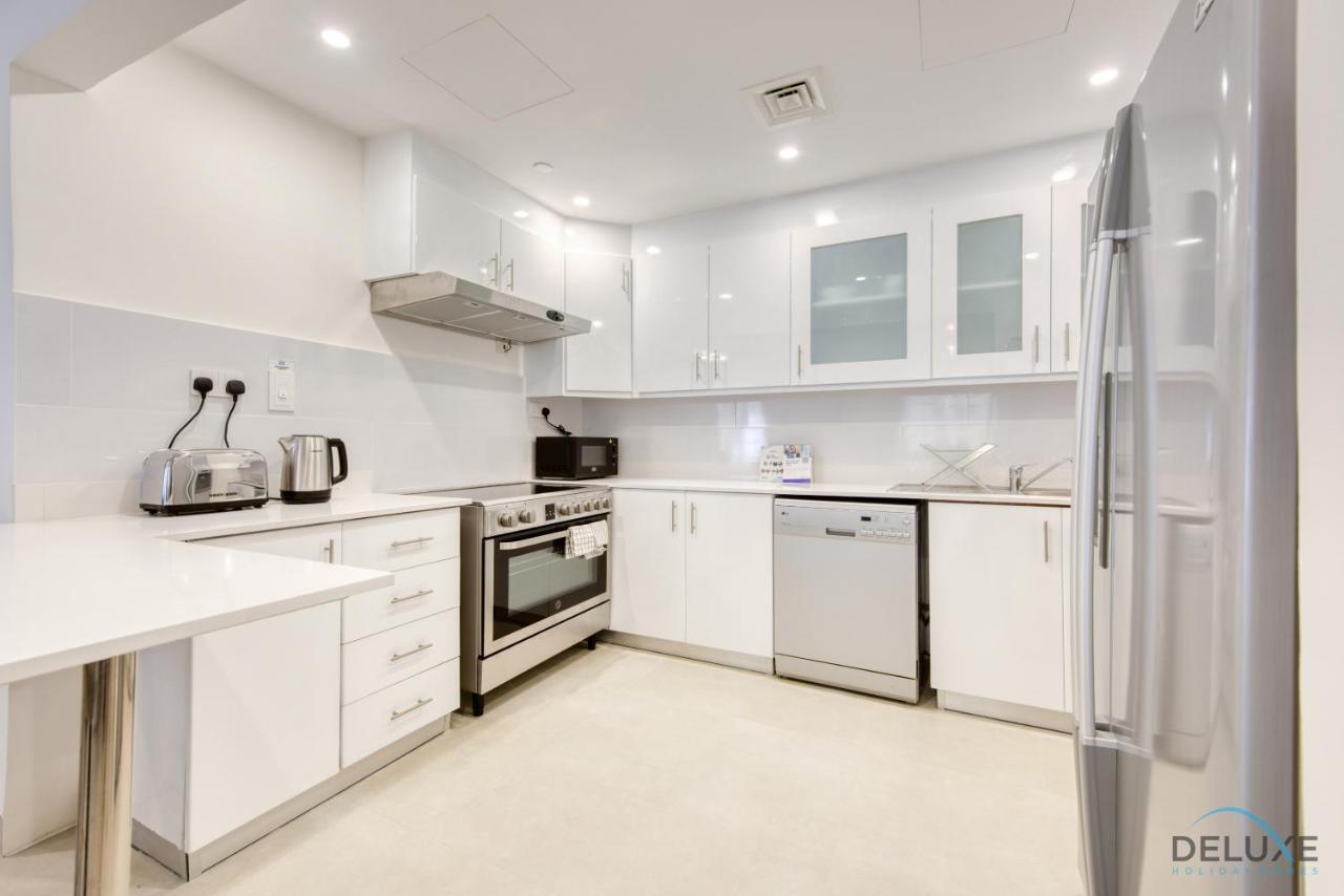Apartment Spacious 3br With Assistant In Sadaf 5 Jbr By Deluxe Homes *