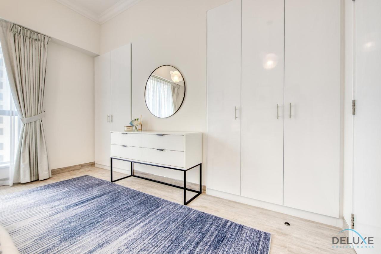 Spacious 3br With Assistant In Sadaf 5 Jbr By Deluxe Homes Apartment