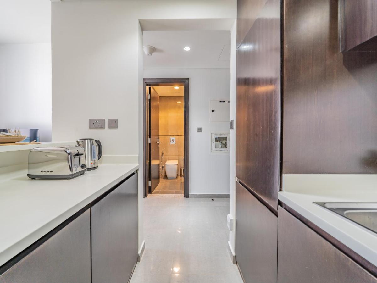 Monty Holiday - Elegant Penthouse With Skyline Views Terrace