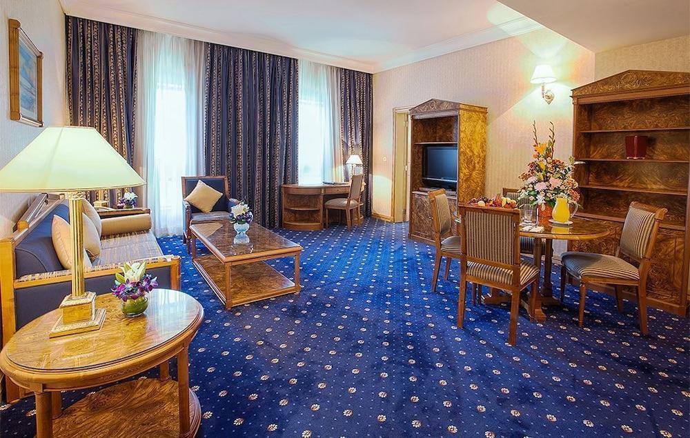 Capitol Jumeirah 4* Dubai
