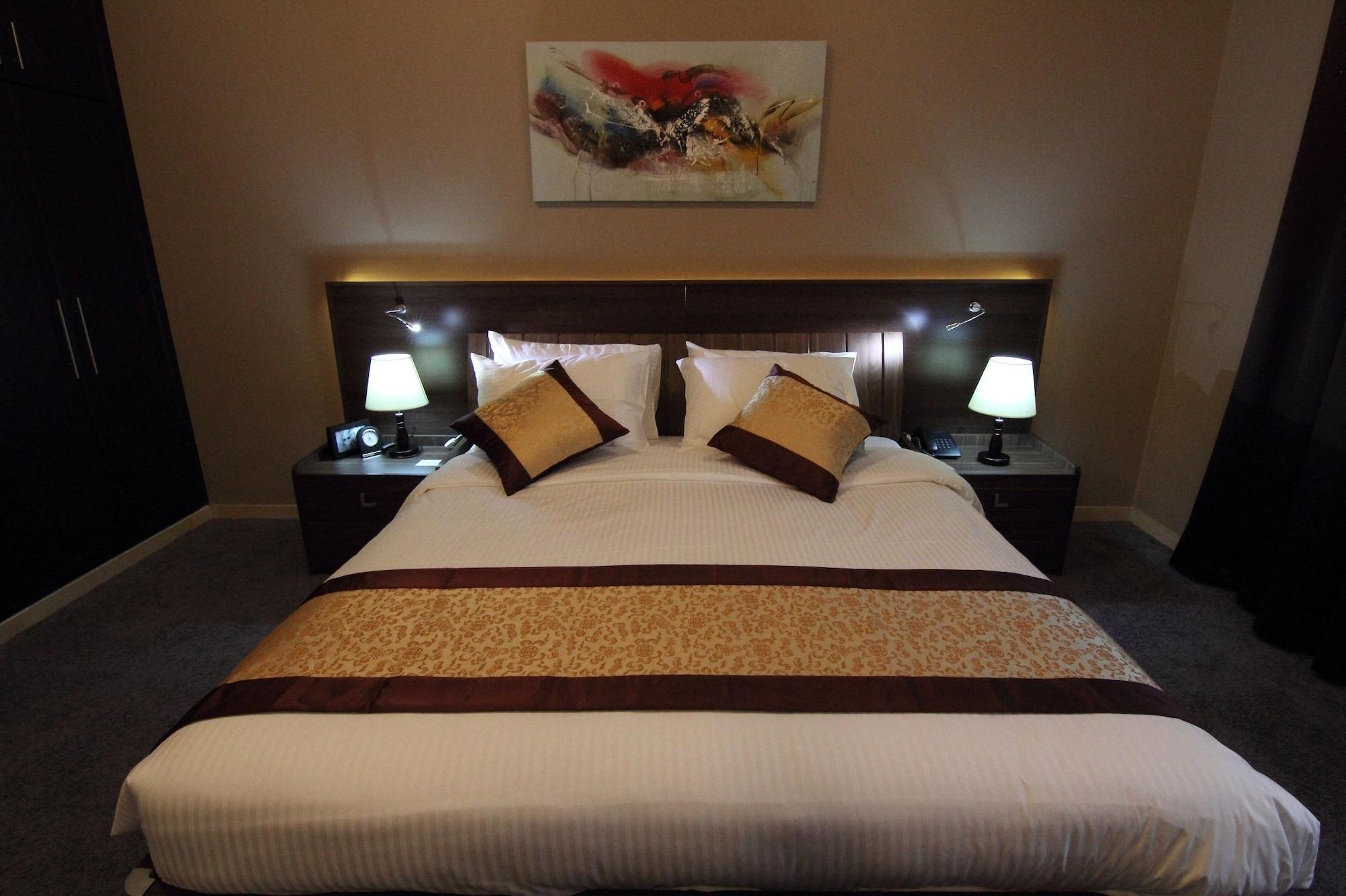 Aparthotel To 3*
