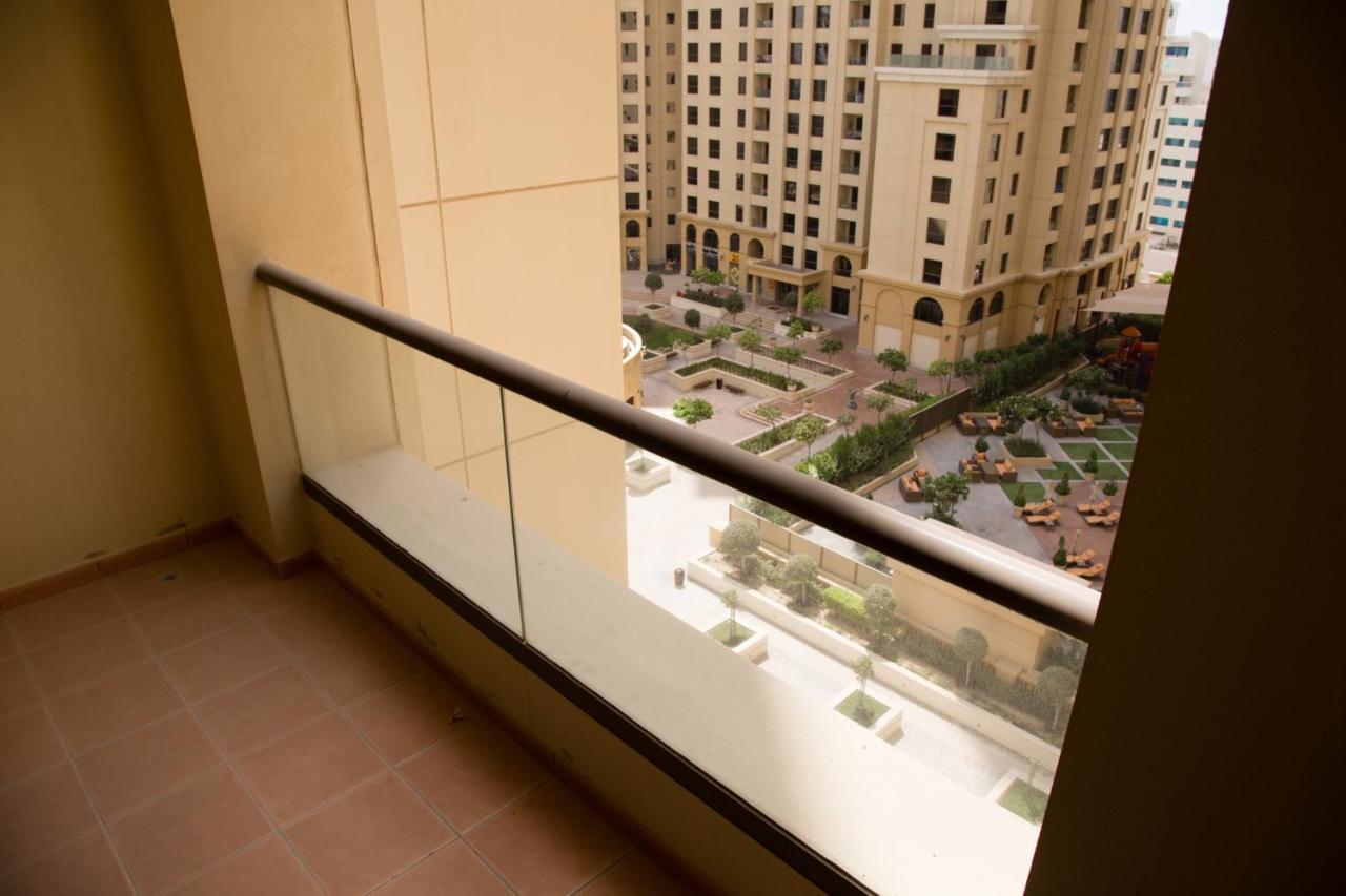 Apartment Higuests - Charming In Jbr With Balcony By The