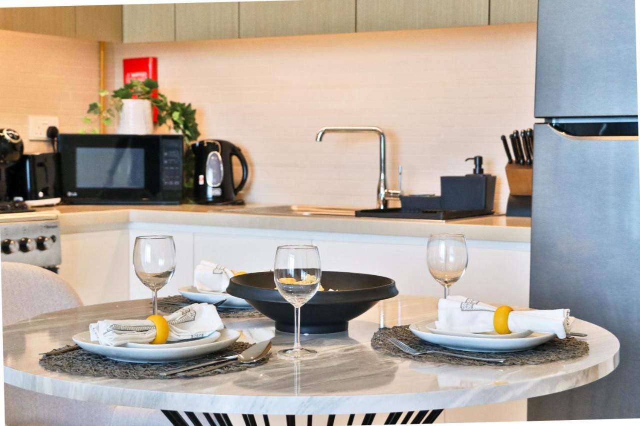 Higuests - Waterfront Luxe With Bluewaters Island Views Apartment *