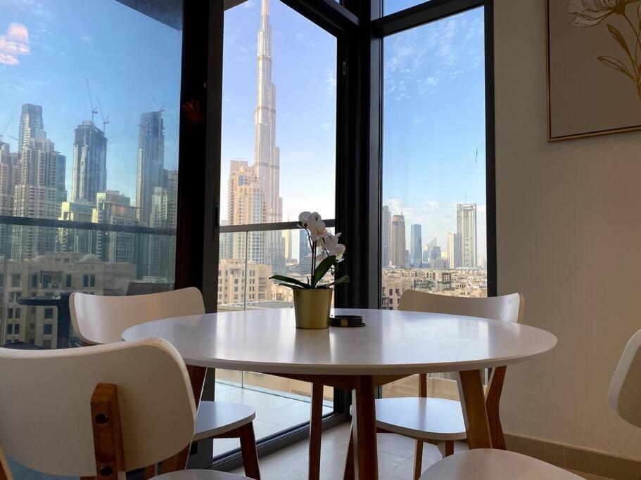 Lux Bellevue Tower Burj Khalifa Views Apartment