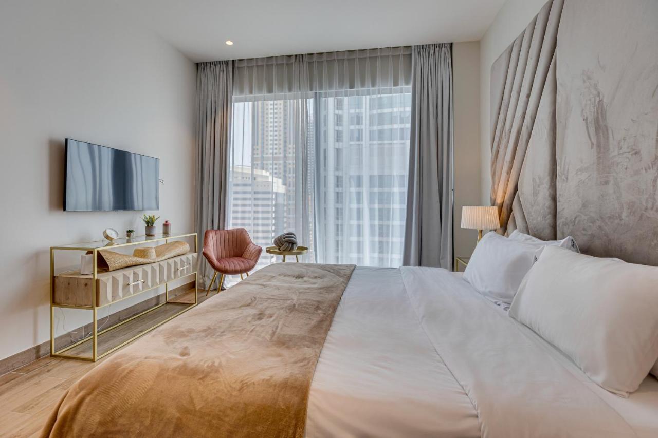 Luxury In Marina Gate Jumeirah Living