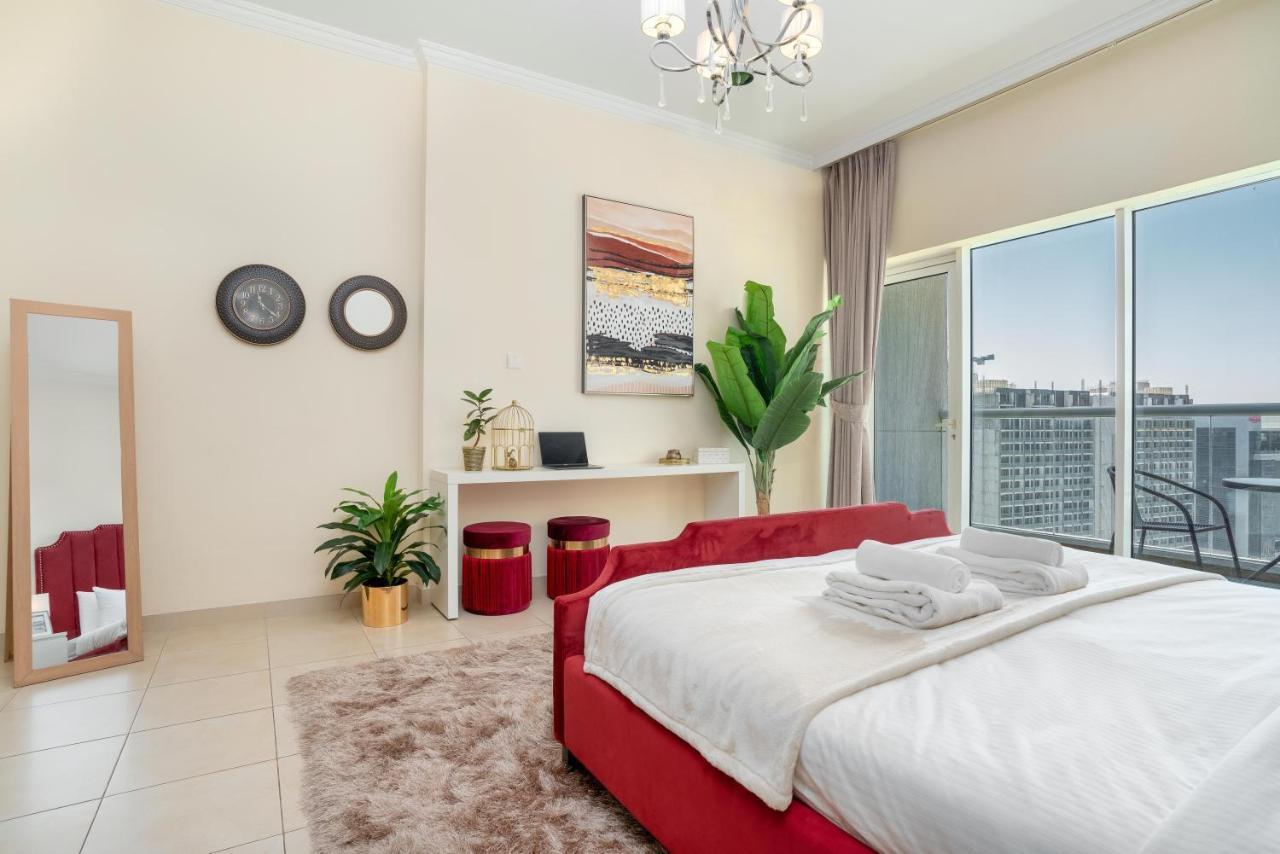 Spacious 2 Beds 5 Min Walk From Mall With Brand New Gym And Rooftop Swimming Pool Daire