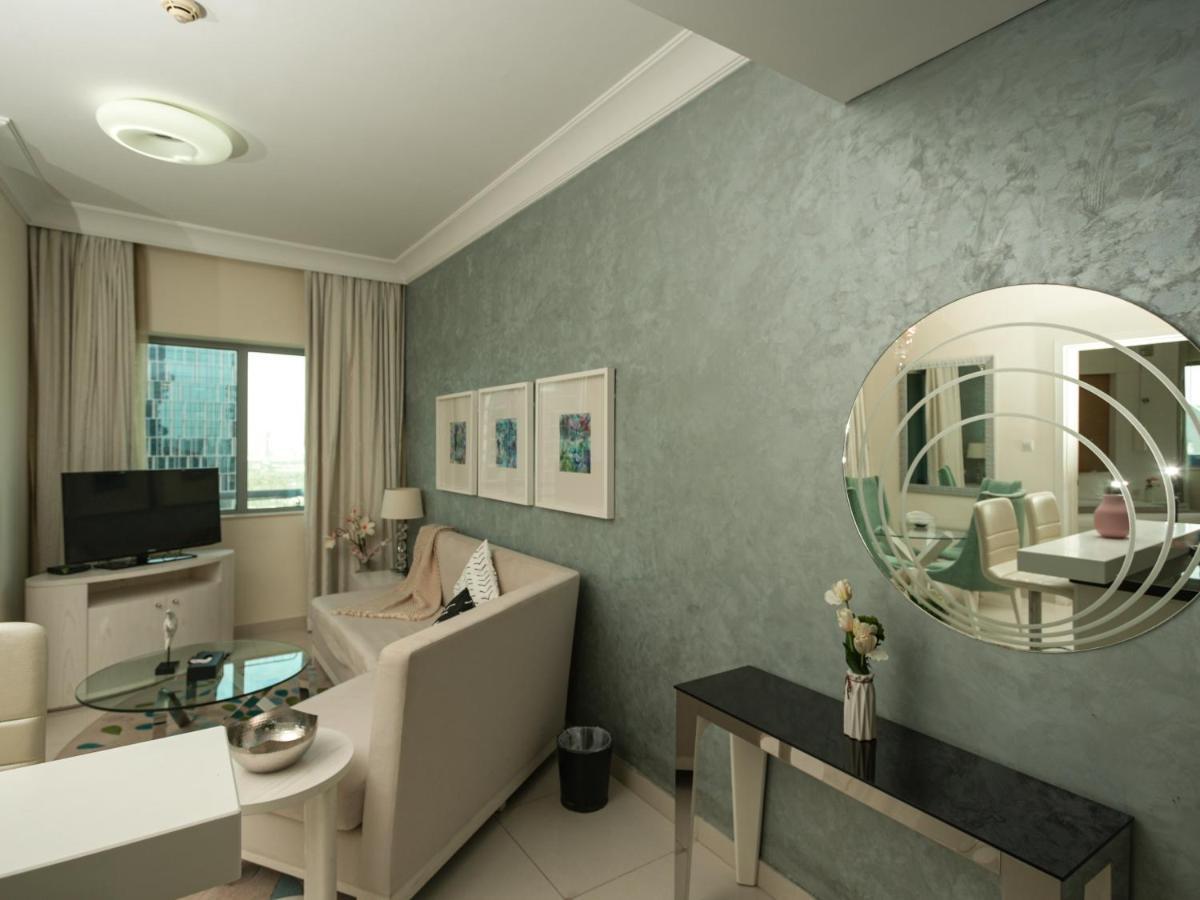 Apartment Luxurious - Damac Mall Street