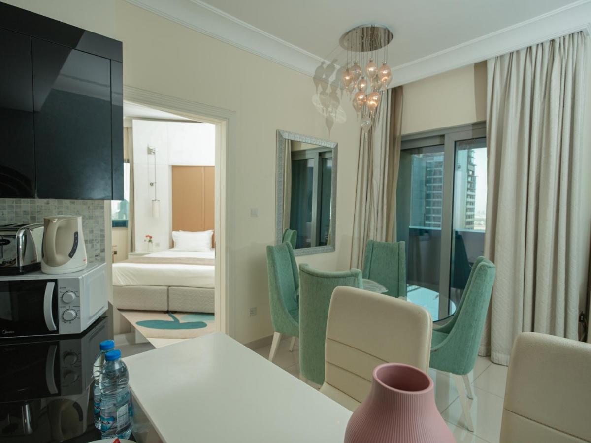 Apartment Luxurious - Damac Mall Street