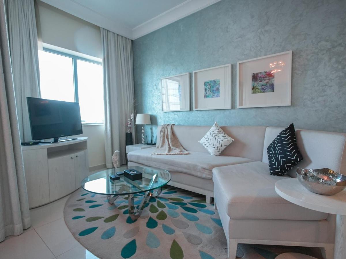 Luxurious - Damac Mall Street *