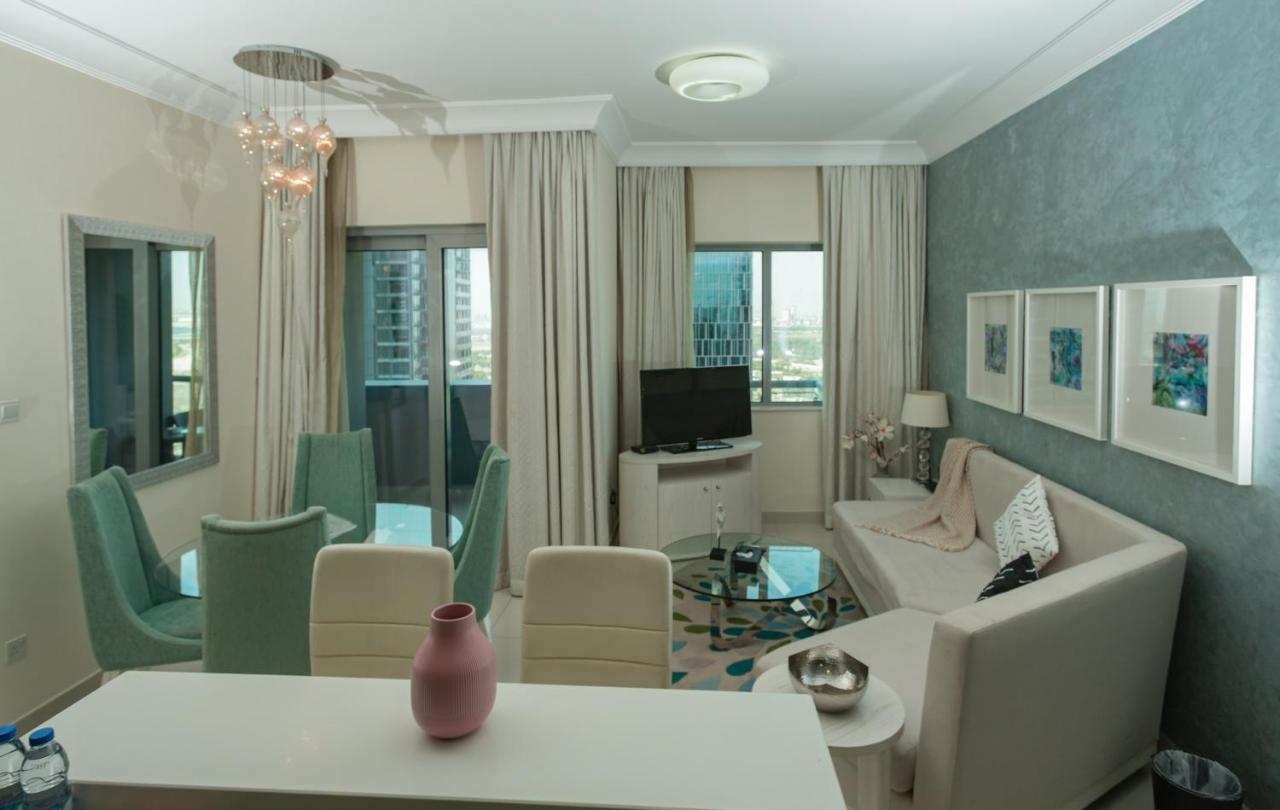 Luxurious - Damac Mall Street *