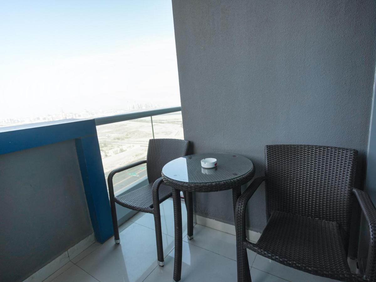 Luxurious - Damac Mall Street * Dubai