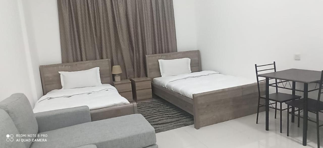 Daire Cozy And Small Partitions For Men Guests In *