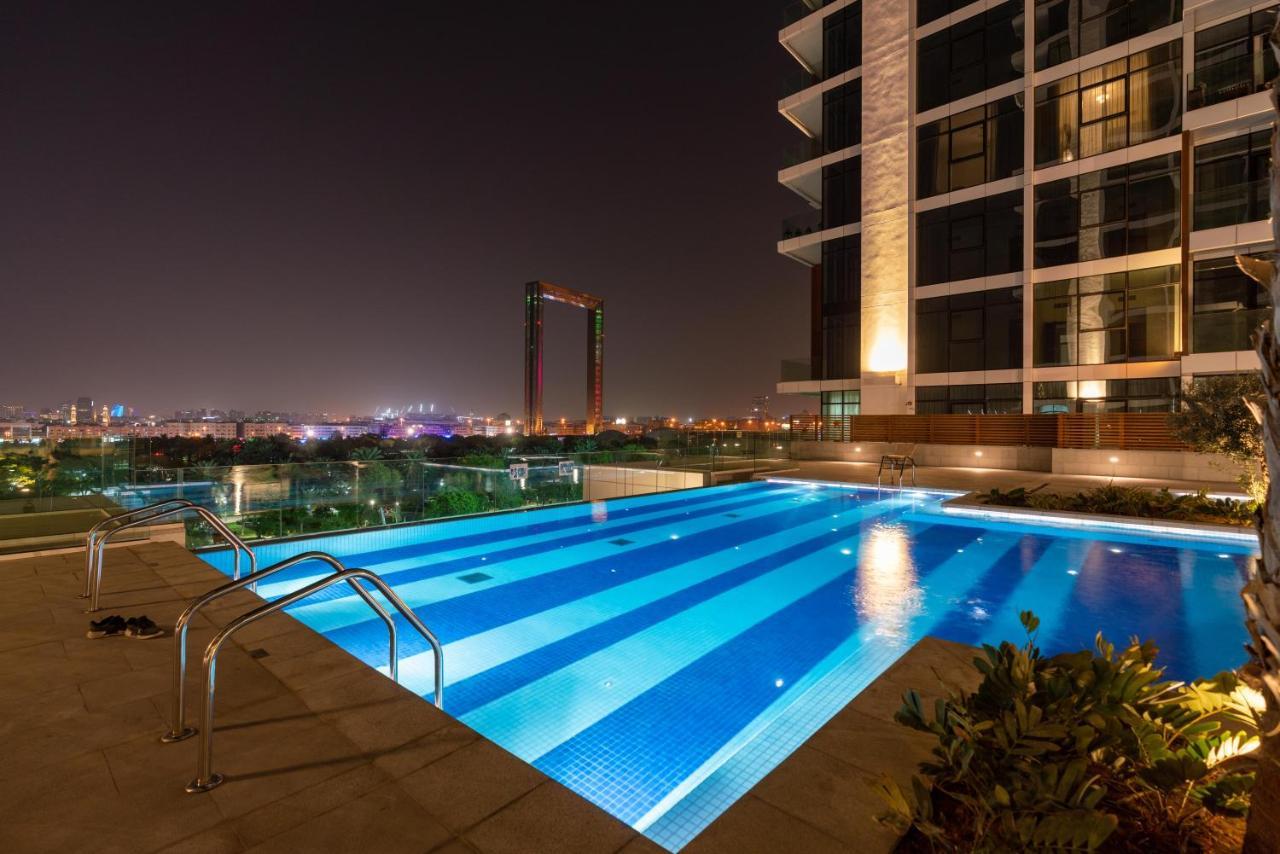 Ultimate - 3 Beds - Scenic Panoramic Views - Right At Metro Station - 5-10min To Sea, Burj Khalifa, Old Town, Downtown - 15min From Airport Apartment Dubai