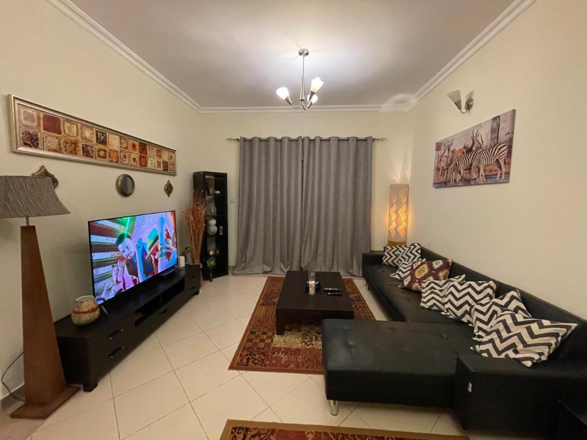 Dubai Backpackers 2