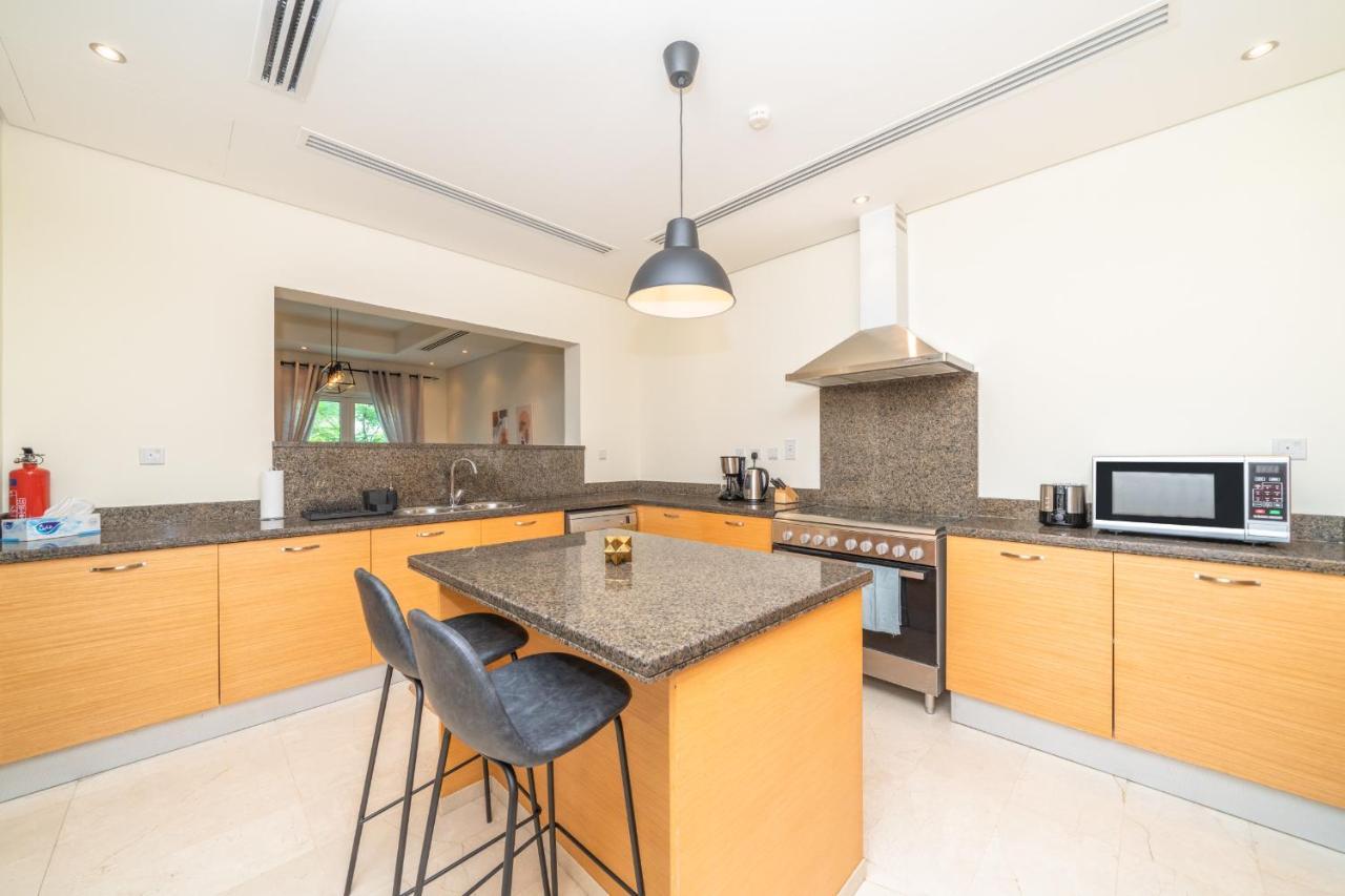 Alh Vacay - Al Furjan Quortaj 3br * Dubai