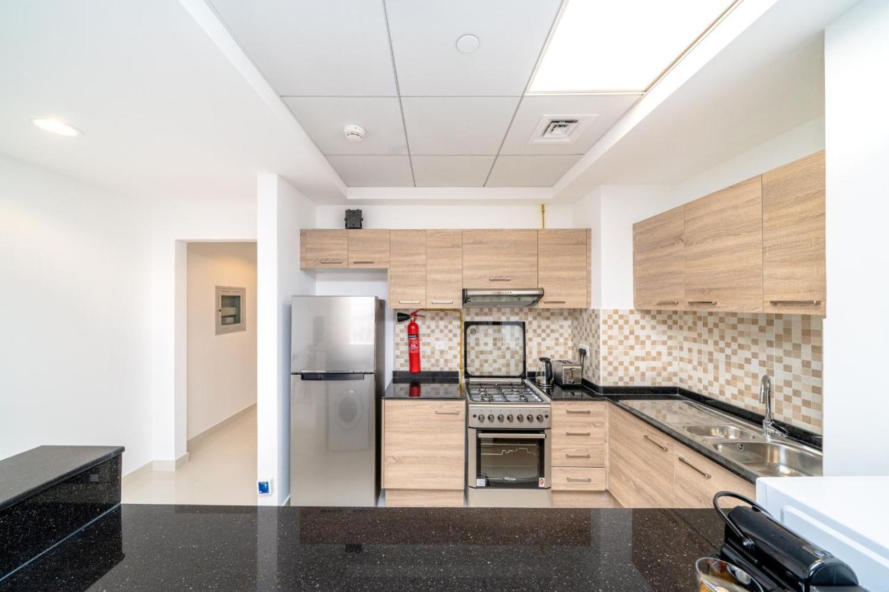Alh Vacay - One Bedroom In Canal West Spanish Sports Dubai