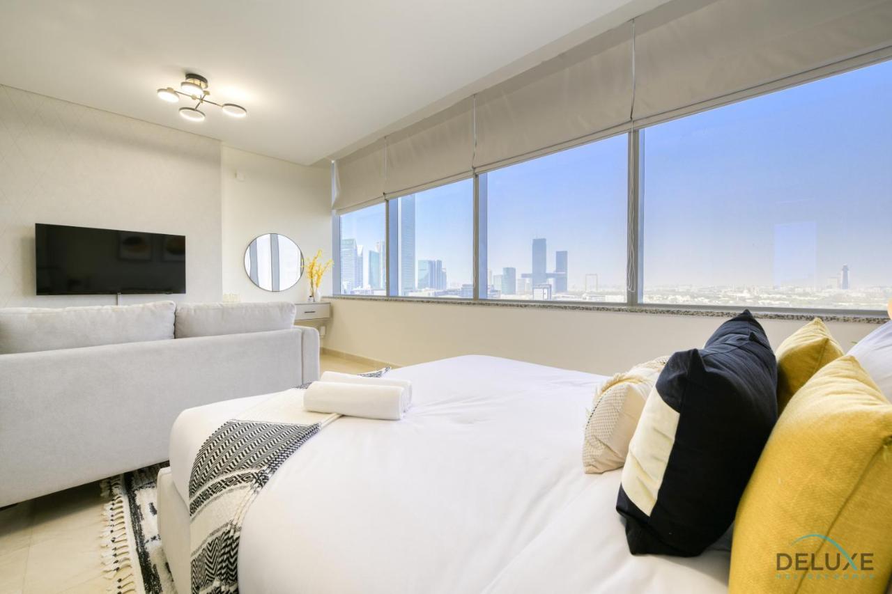 Refreshing At Sky Gardens Difc By Deluxe Homes Dubai