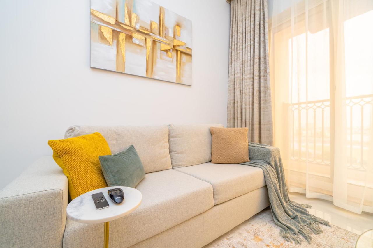Alh Vacay - One Bedroom In Canal West Spanish Sports Apartment Dubai
