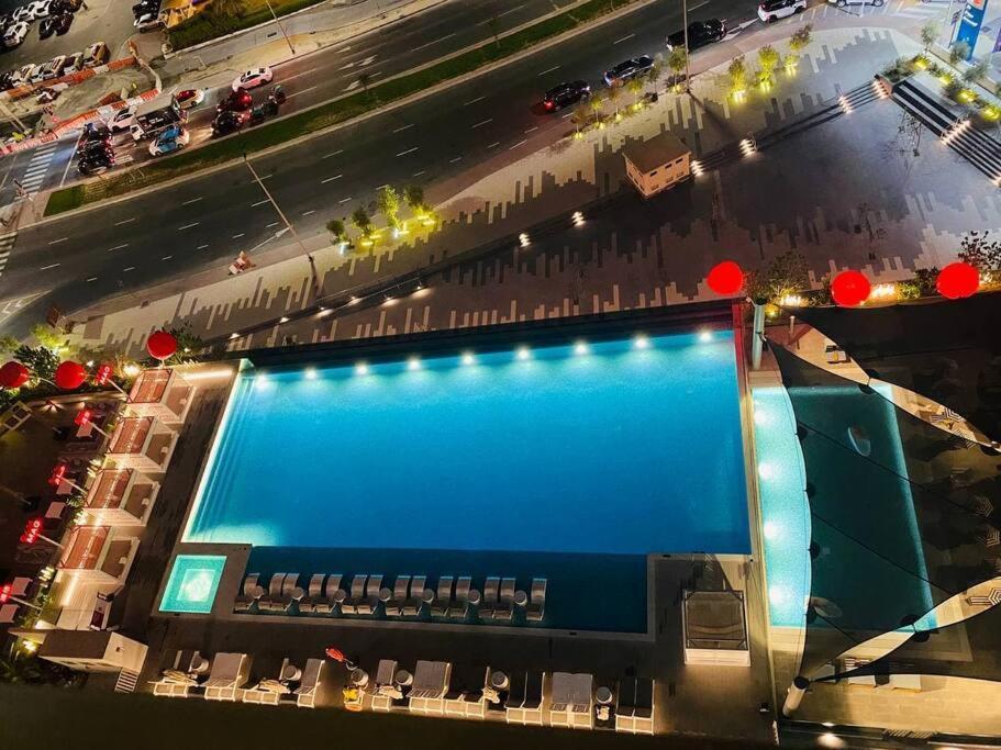 Apartment Urban King Bed With Burj Khalifa View & Mall Dubai