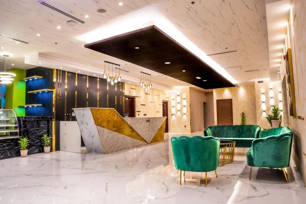 Raha Grand Otel