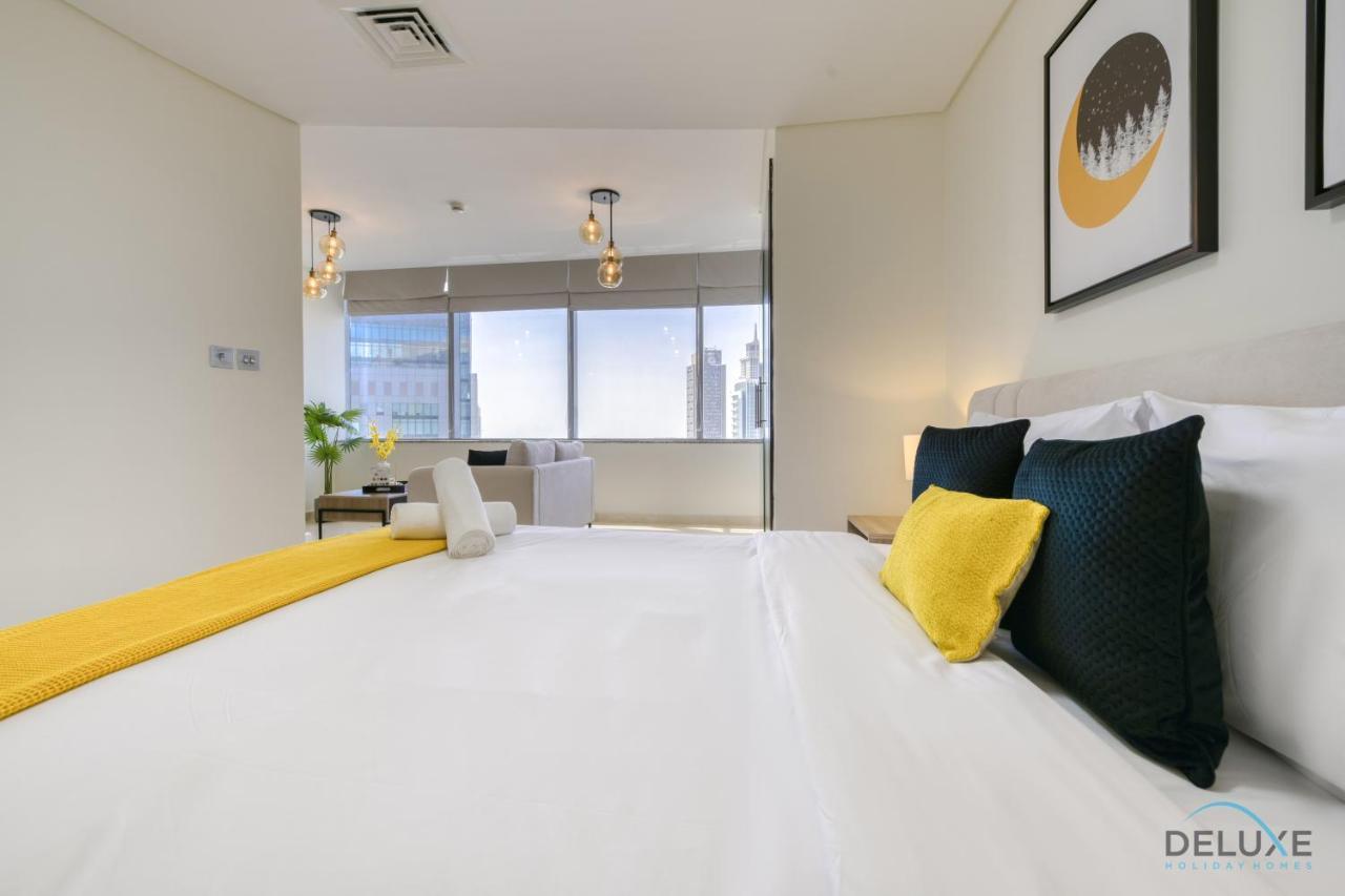 Apartment Affordable Luxury Modern 1br With Pool & Balcony By Deluxe Homes