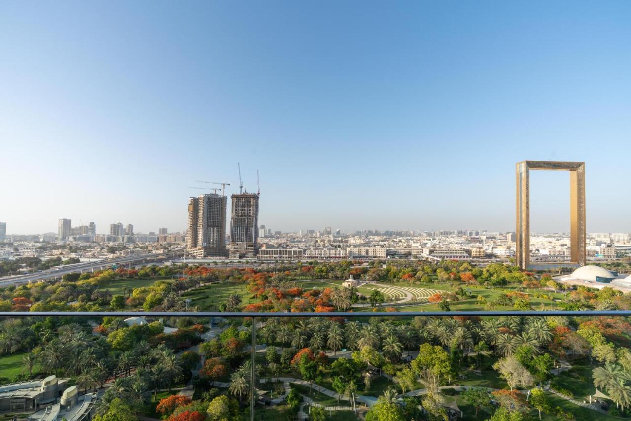 Ultimate - 3 Beds - Scenic Panoramic Views - Right At Metro Station - 5-10min To Sea, Burj Khalifa, Old Town, Downtown - 15min From Airport * Dubai