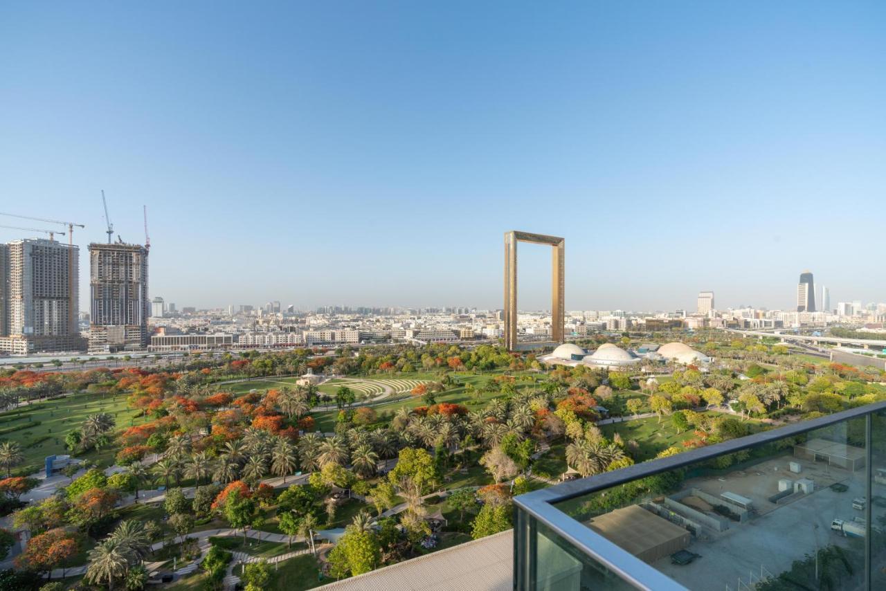 Ultimate - 3 Beds - Scenic Panoramic Views - Right At Metro Station - 5-10min To Sea, Burj Khalifa, Old Town, Downtown - 15min From Airport * Dubai