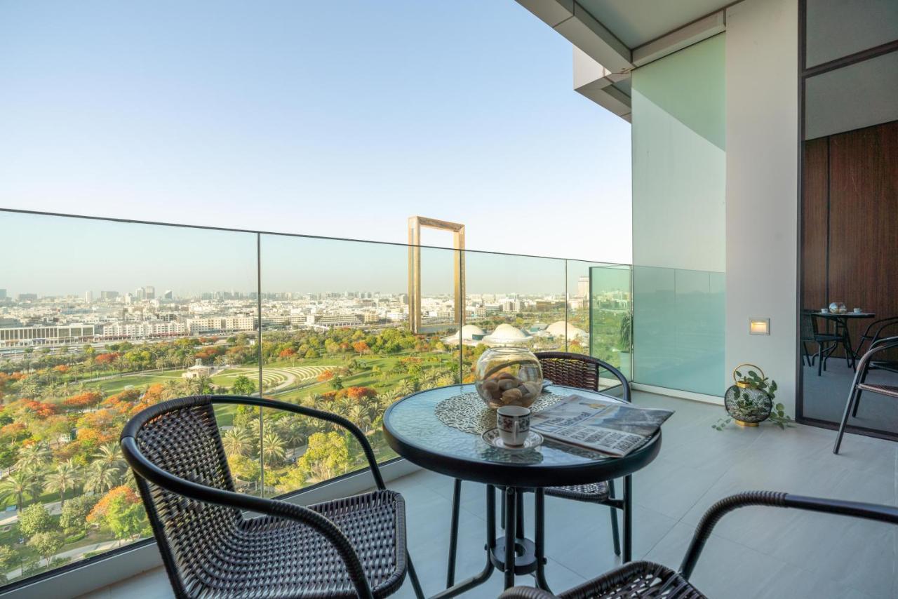 Ultimate - 3 Beds - Scenic Panoramic Views - Right At Metro Station - 5-10min To Sea, Burj Khalifa, Old Town, Downtown - 15min From Airport Apartment Dubai