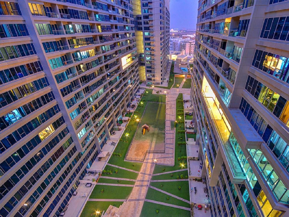 Apartment Octavius Holiday Homes, Spacious 2 Bedroom Apartment, Skyline & Burj Khalifa View *