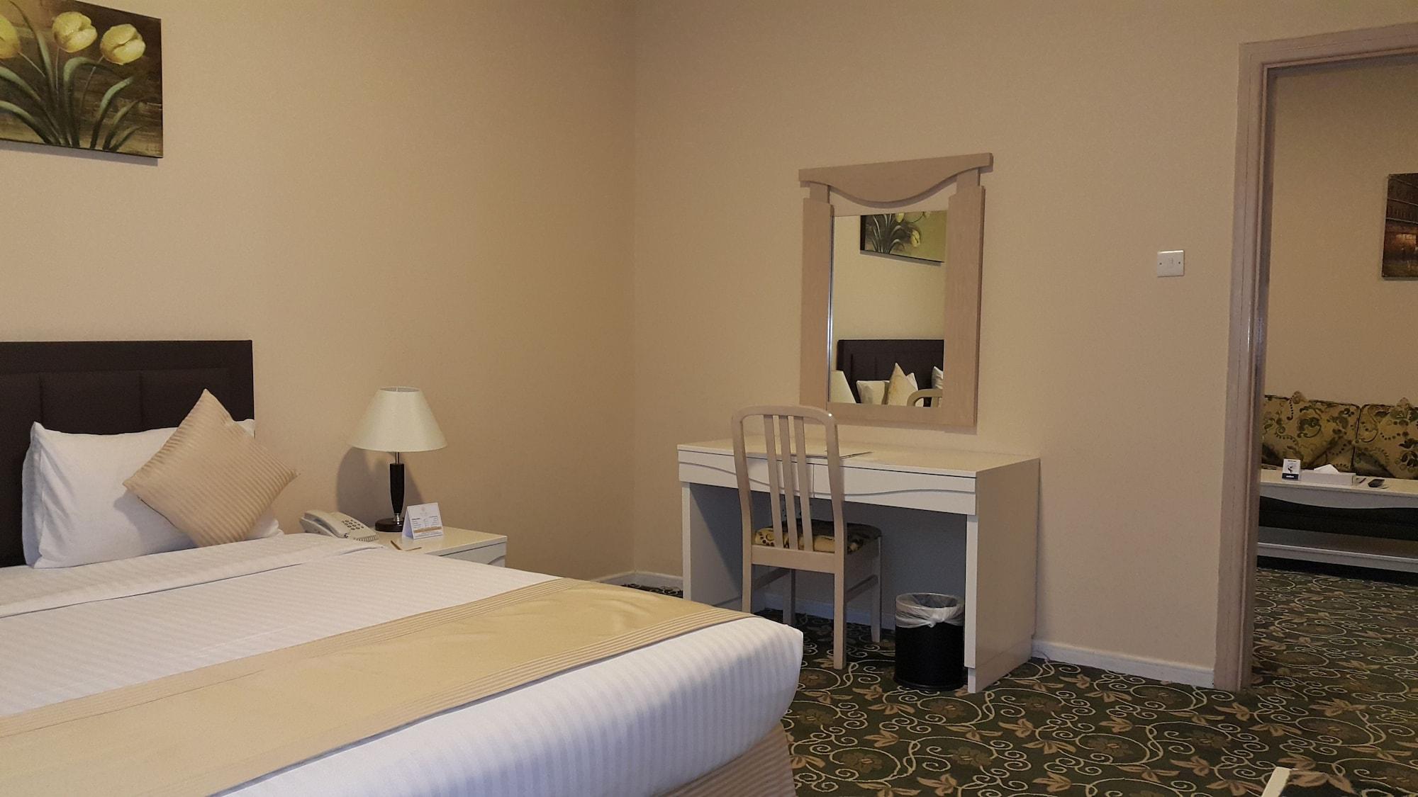 Aparthotel Wescott Pearl 3*