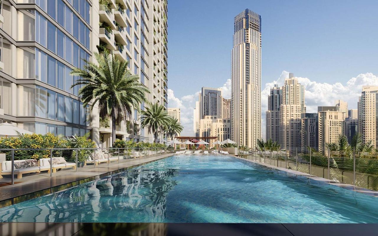 Glamorous Facing Burj Khalifa Apartment *