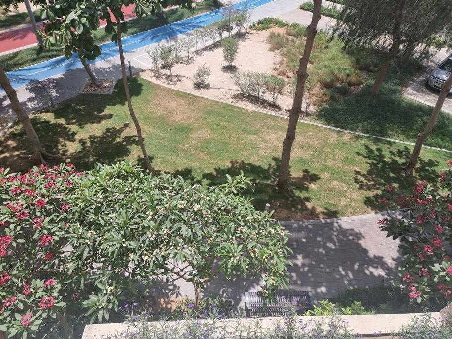 Bright Cosy One Bed - Palm Jumeirah Shoreline * Dubai