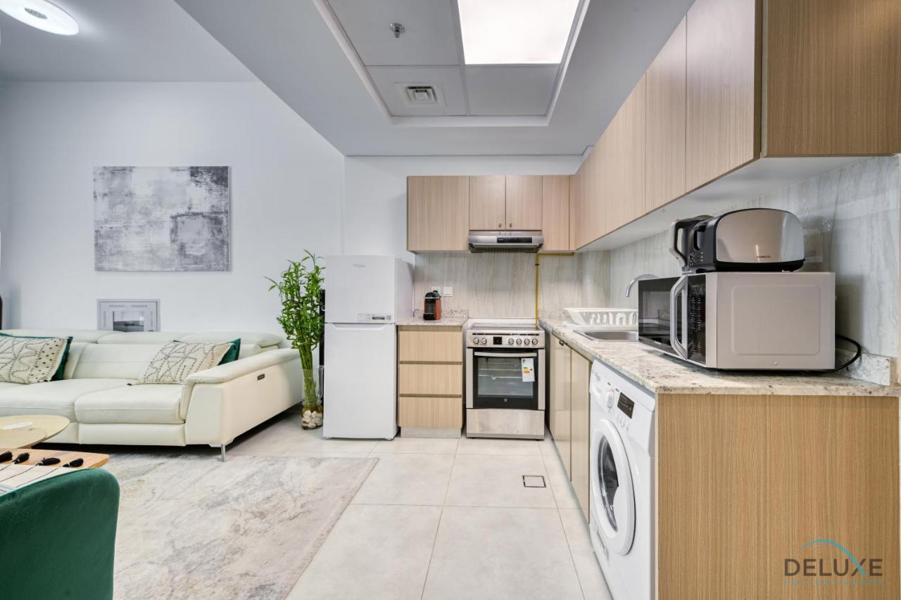 Apartment Urban 1br At Binghatti Stars Silicon Oasis By Deluxe Homes