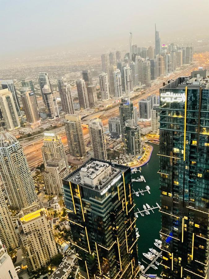 Marina Sky Penthouse Apartment