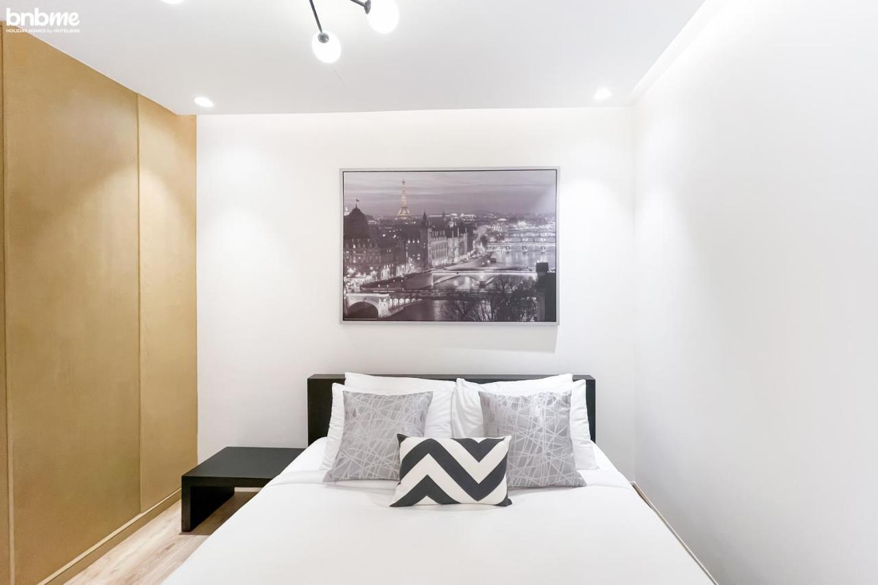 Daire Dubai Marina 2Br Apt - Pool, Gym & Balcony