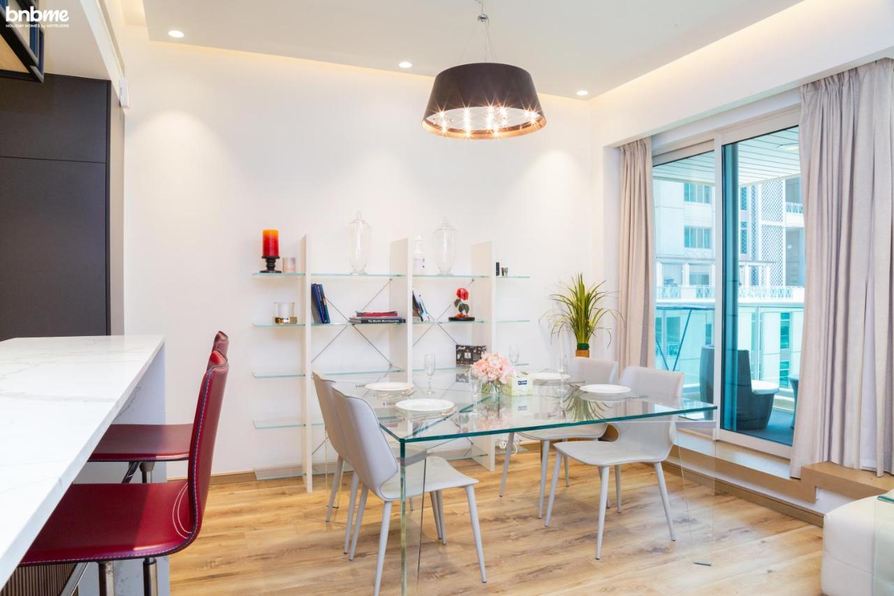 Dubai Marina 2Br Apt - Pool, Gym & Balcony Daire *
