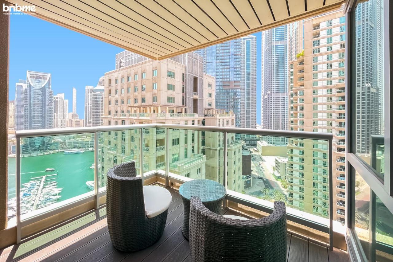 Dubai Marina 2Br Apt - Pool, Gym & Balcony Daire