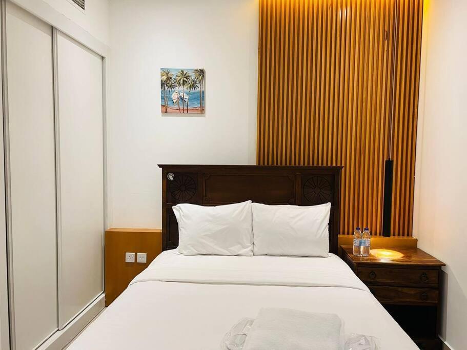 Apartment High Floor With Skyline & Burj Khalifa View 3 Bedroom Unit Marina Dubai