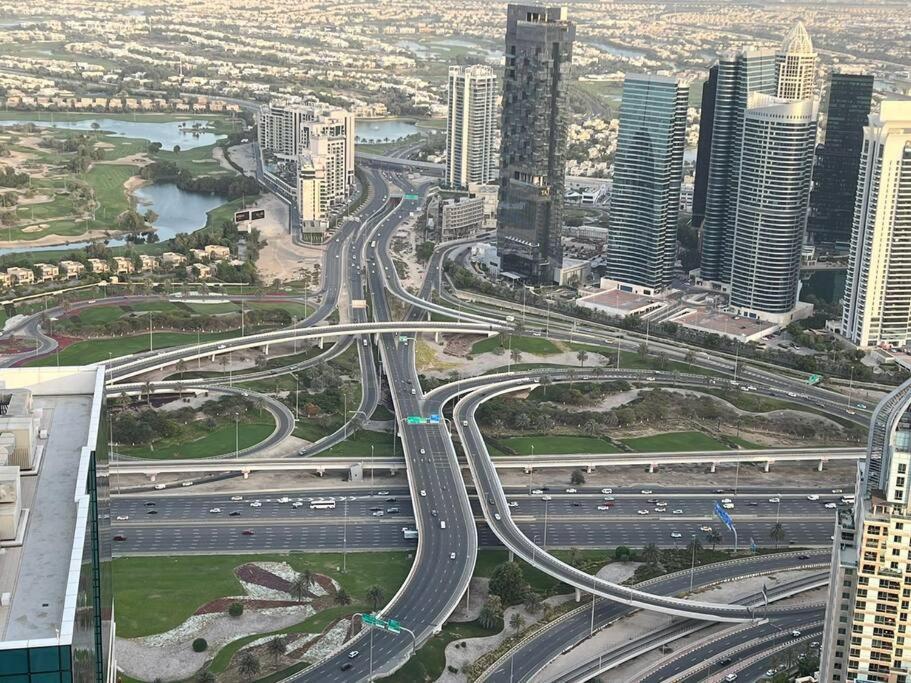 Apartment High Floor With Skyline & Burj Khalifa View 3 Bedroom Unit Marina *